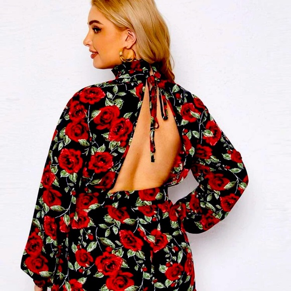 Plus Stand collar floral Print backless romper - Picture 5 of 5